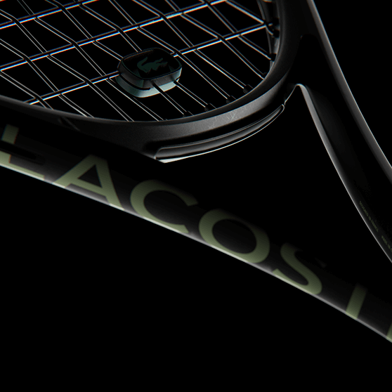 L agence de design Tweener a dessine concu et industrialise la raquette de tennis L20, raquette emblematique de Lacoste